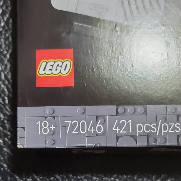 Lego x Nintendo Game Boy Gray and Red Set - BOX Only - Picture 2 of 4